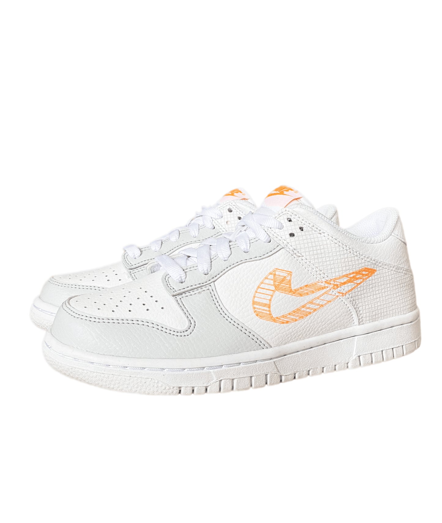 NIKE DUNK LOW SE "3D SWOOSH PURE PLATINUM TOTAL ORANGE" GS