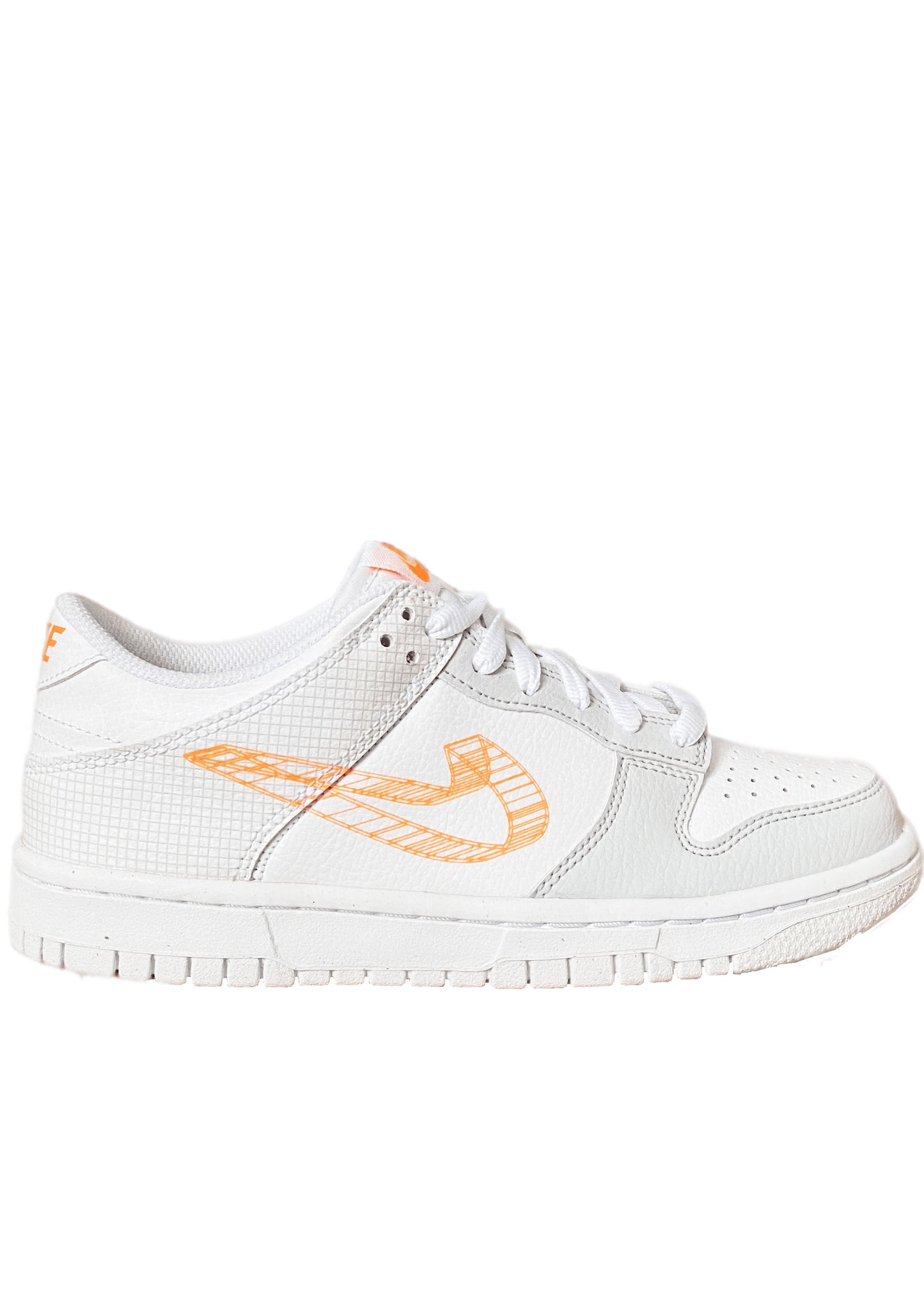 NIKE DUNK LOW SE "3D SWOOSH PURE PLATINUM TOTAL ORANGE" GS