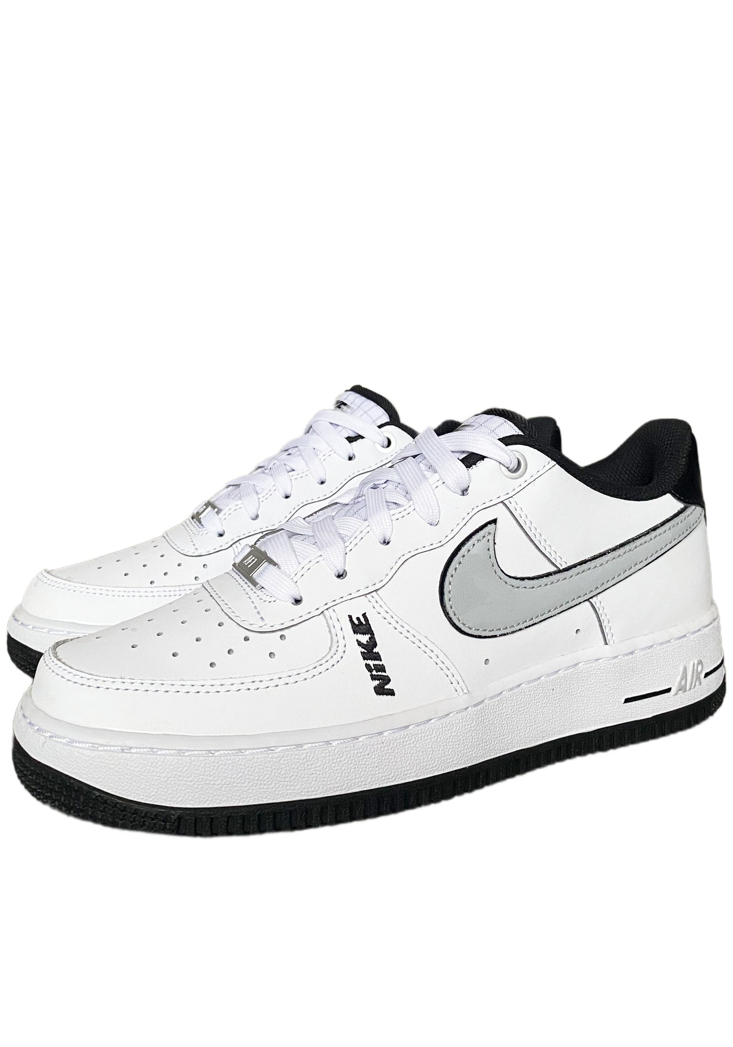 NIKE AIR FORCE 1 LOW LV8 "WHITE WOLF GREY BLACK" GS